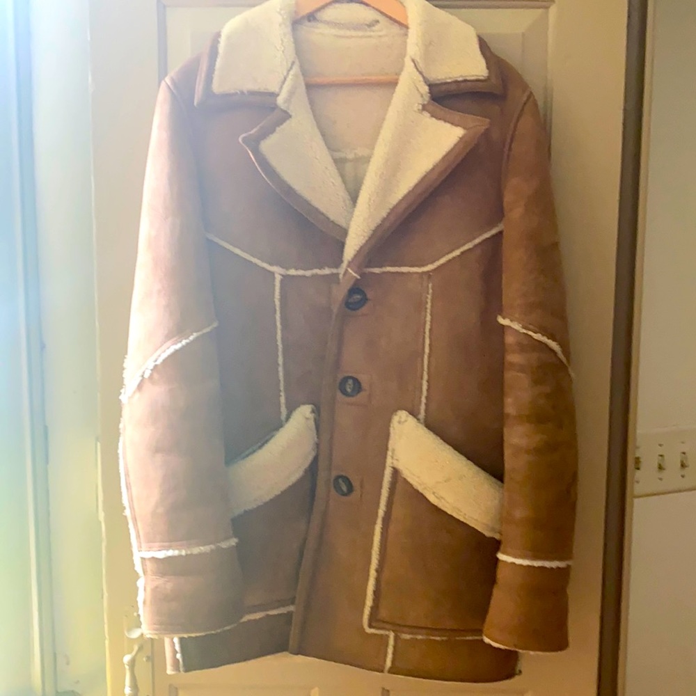 Amazing men’s vintage authentic shearling coat 38